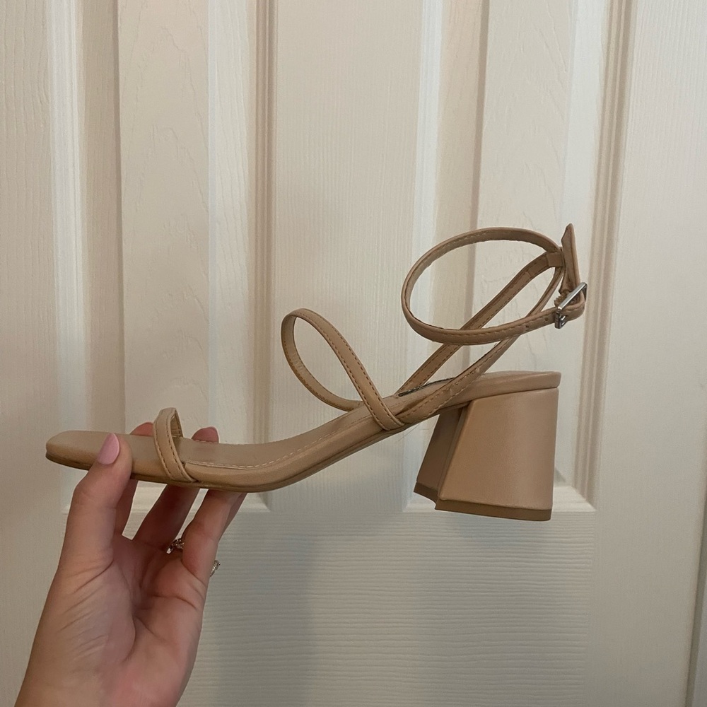 Nine West tan 3 strap block heel